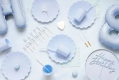 Lys blå plastikk tallerkener, 4pk